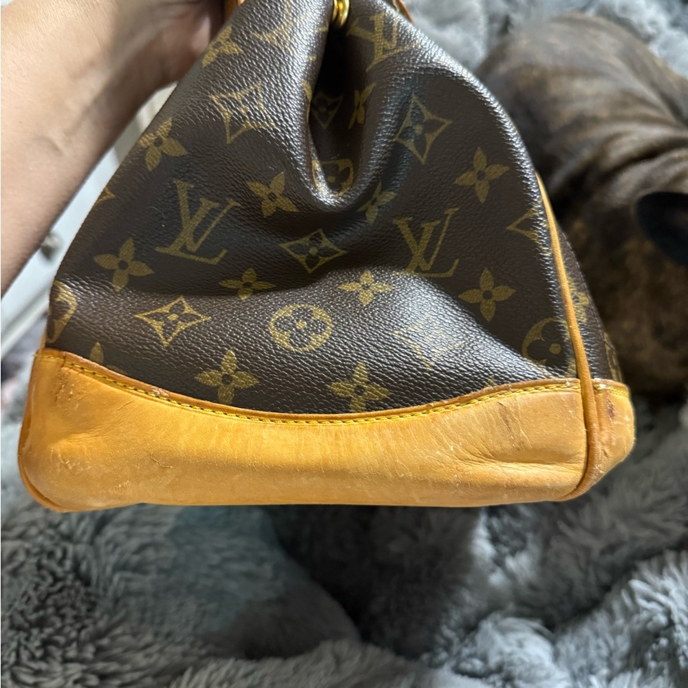 Louis Vuitton Classic Brown Satchel - Picture 5 of 17